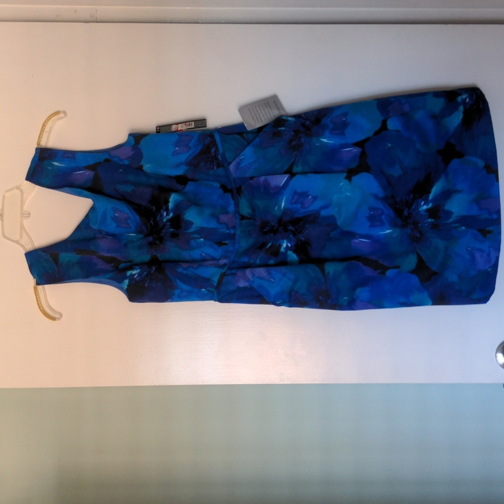 NWT Tahari Floral Dress